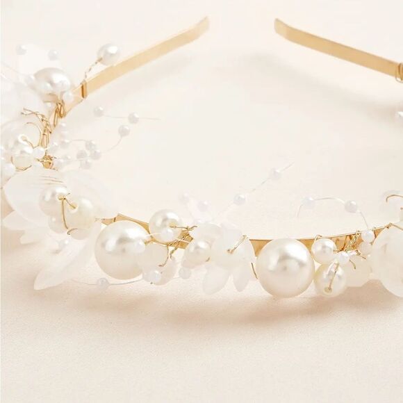 Azazie Elegant Gold and White Pearl Hairpiece NEW - Picture 3 of 7